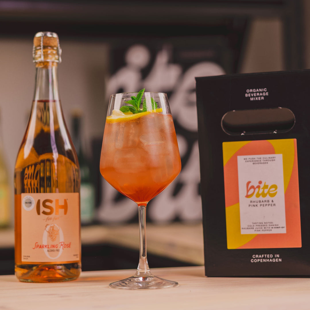 Rhubarb SpritzISH